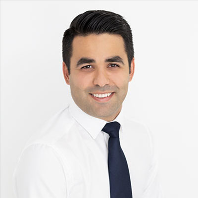 DR. REZA AHMADI Certified Specialist in Periodontics Whistler Dental